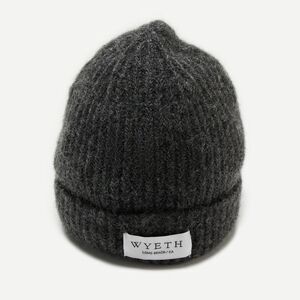 ✨Wyeth Matti in Dark Grey Beanie✨